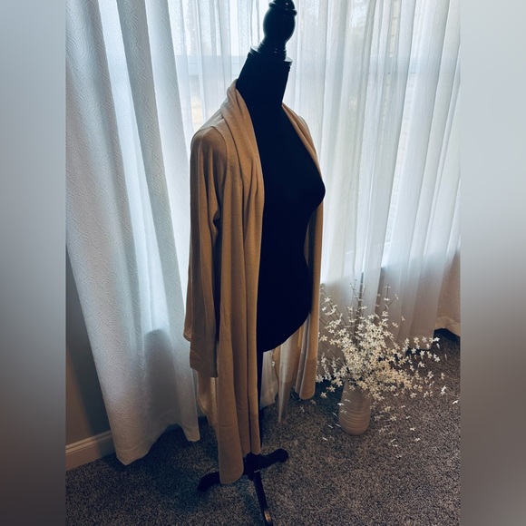 Front Extended Cardigan - Picture 4 of 4